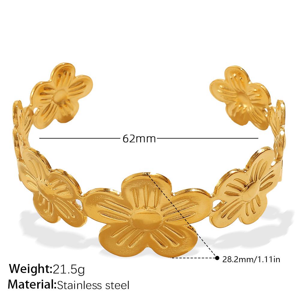 Hong Kong style retro exaggerated flower bracelet stainless steel gold-plated light luxury high-end bracelet jewelry women