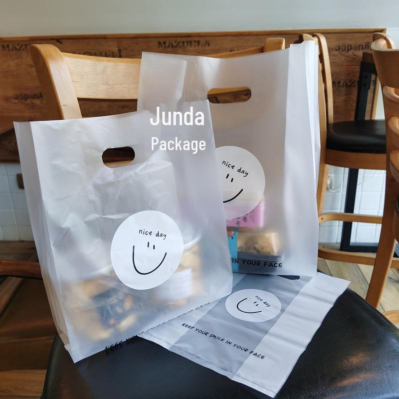 Smiley Face Handbag: Cute Packing Bag for Baking, Bread, Snacks & Accessories