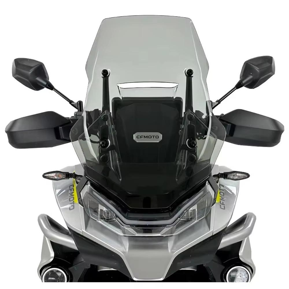 Modificator parbriz CFMOTO 800MT: Amplificator de Înălțime și Lățime cu Protecție Transparentă pentru Piept pentru Protecție împotriva Vântului și Ploii.