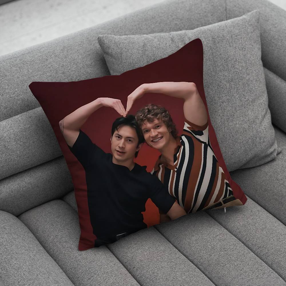 Beliebte TV-Heiz-Rivalität Kissenbezug Quadratisch Doppelseitiger Druck Kurzer Plüsch Sofa-Kissenbezug Schlafzimmer Nachttischkissen