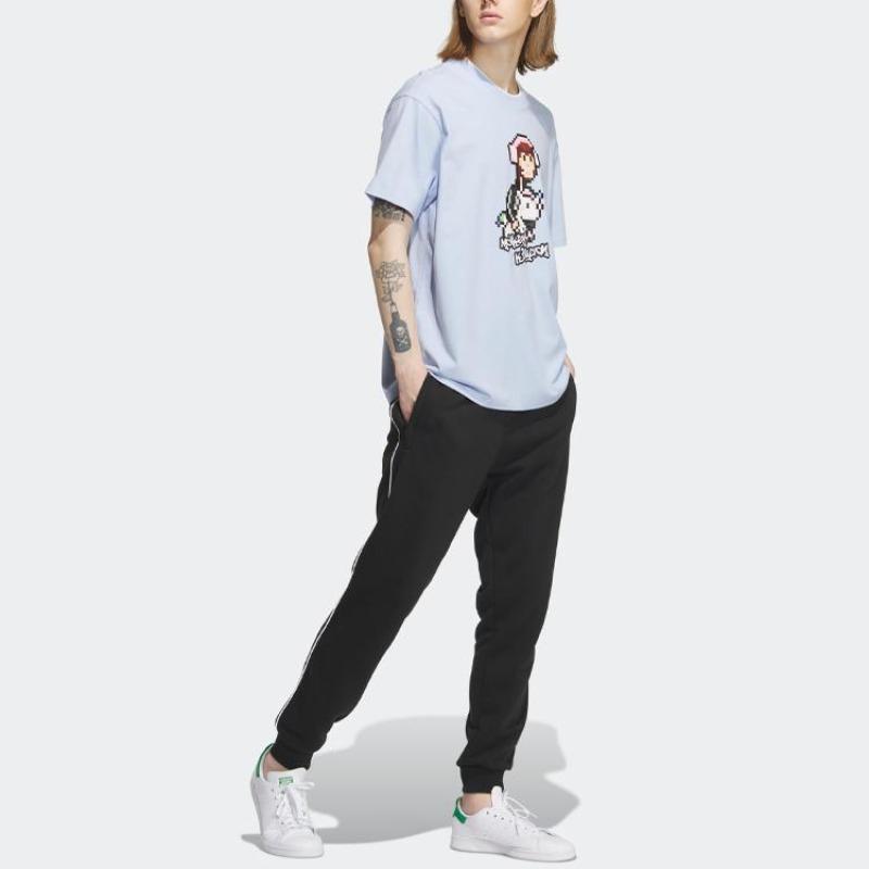 adidas T-shirt Grafica Originals Monkey Kingdom Serie Co-Branded con Stampa Cartoon a Mosaico Top Unisex Rosa Chiaro Blu IP1799