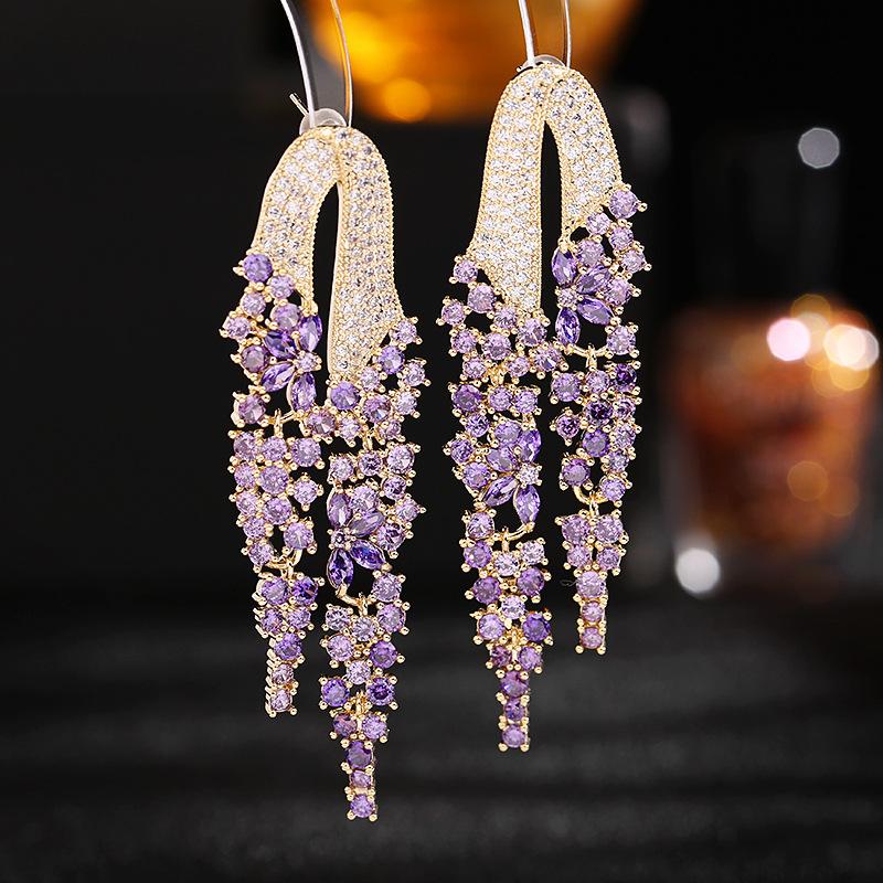 SUYU Retro Palace Attire Exaggerates Atmospheric Earrings Elegant Temperament, Dinner Dress Paired With Long Earrings