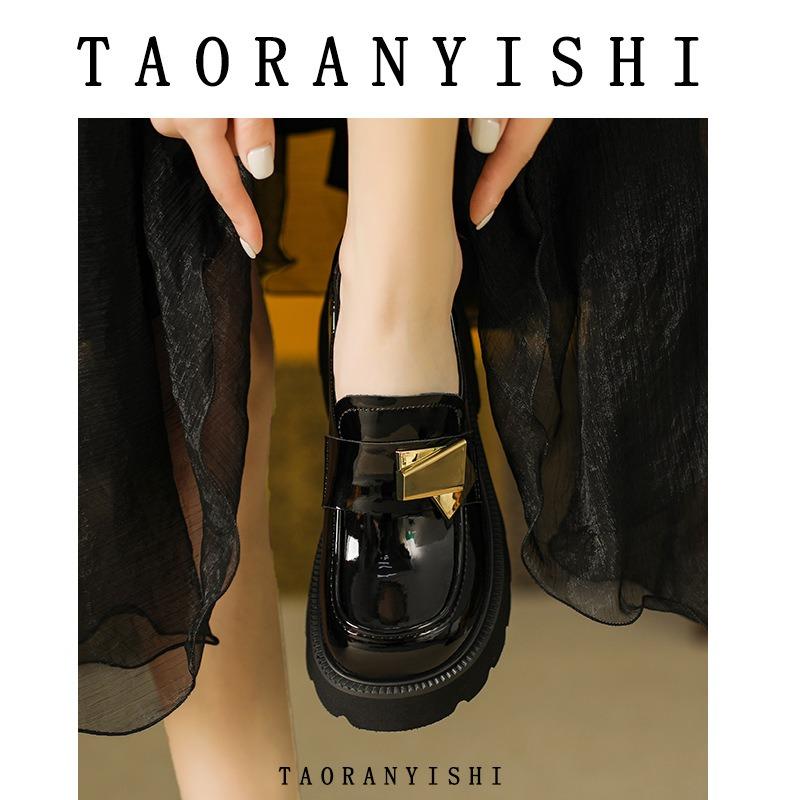 Leather small leather shoes women's spring new retro British rough heel single shoes large size -4