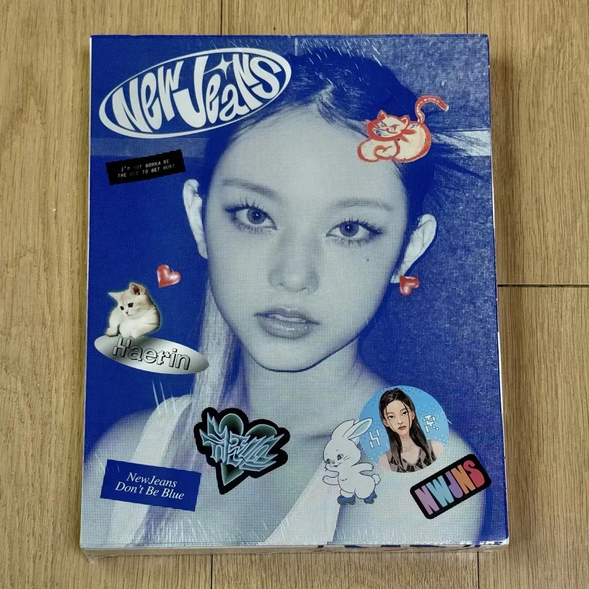 

Новый запечатанный альбом Newjeans Haerin Blue Book