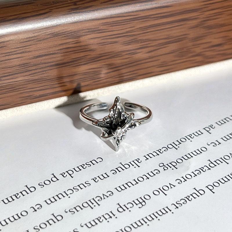 2026 European and American Dark Style Cool Cross Personalized Retro Ring Female Neutral Style Fashion Versatile Couple Ring