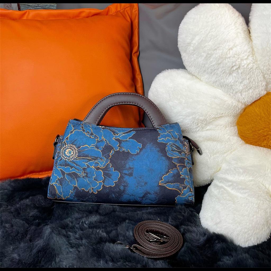 Chinese Style Ink Painting Handbag Women Vintage Crossbody Bag Oriental Aesthetic Tote Shoulder Bag With Detachable Strap