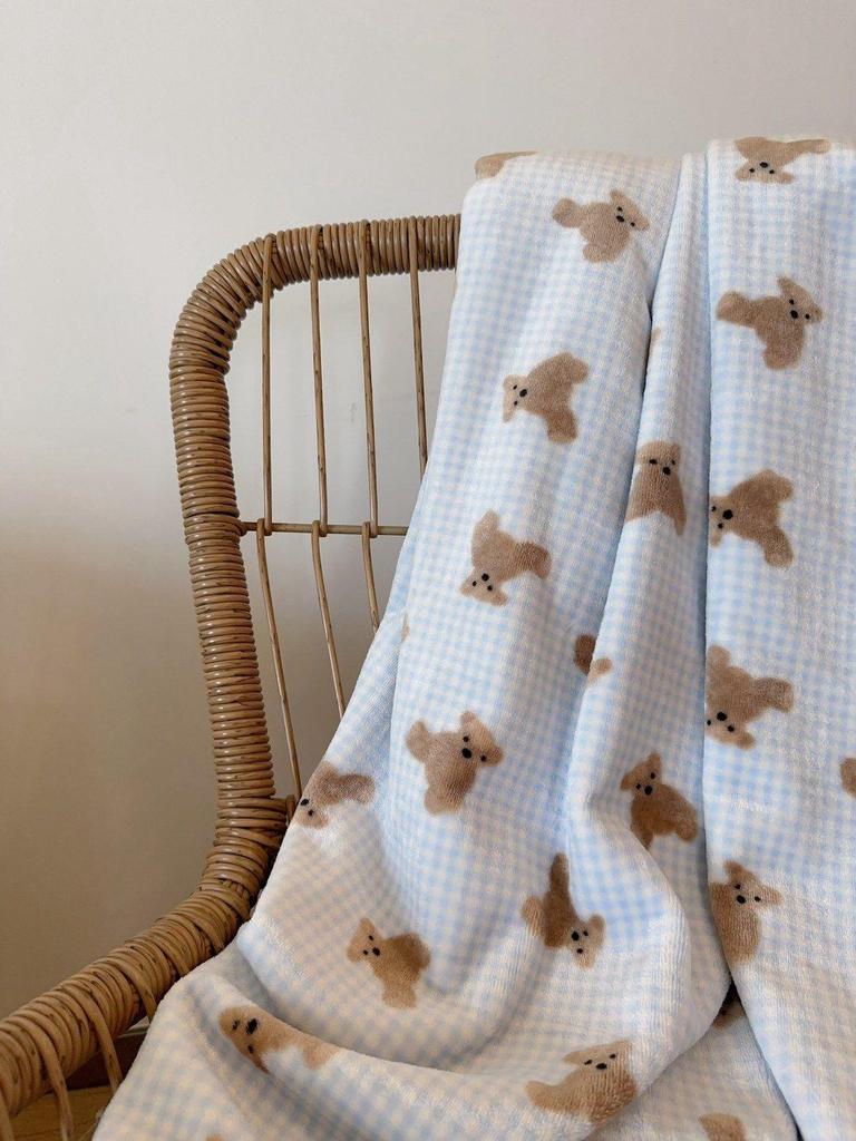 Cartoon Flannel Throw Blanket | Thick, Non-Shedding, All-Season Use for Dorms, Sofas, Cars