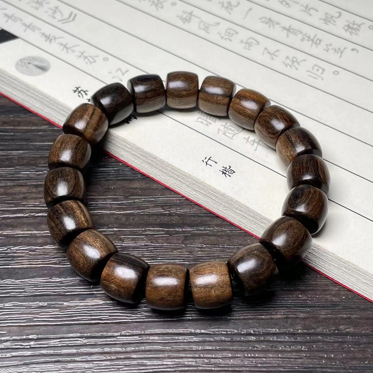 

Браслет из этнического стиля из зеленого сандала с прямыми бочкообразными бусинами, ручной работы, бутик, маленький браслет из сандала, мужской и женский, Вэньвань, в один оборот