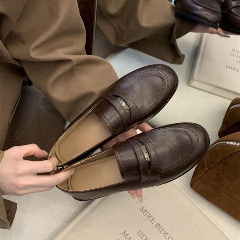 Fashion 2025 Autumn Round Toe Female Footwear Casual Sneaker Moccasin Shoes Slip-on Loafers With Fur Black Flats Oxfords Women's Shoes