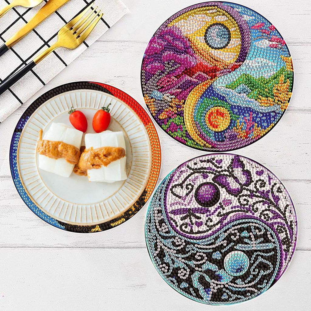 KAKISO 4-częściowe DIY 5D Podkładki do malowania diamentami, Rękodzieło DIY Diamentowa sztuka Ręcznie robiona diamentowa mata pod talerz, Kreskówkowy Potężny Smok Lotos Wilk Słoń Ręcznie robione