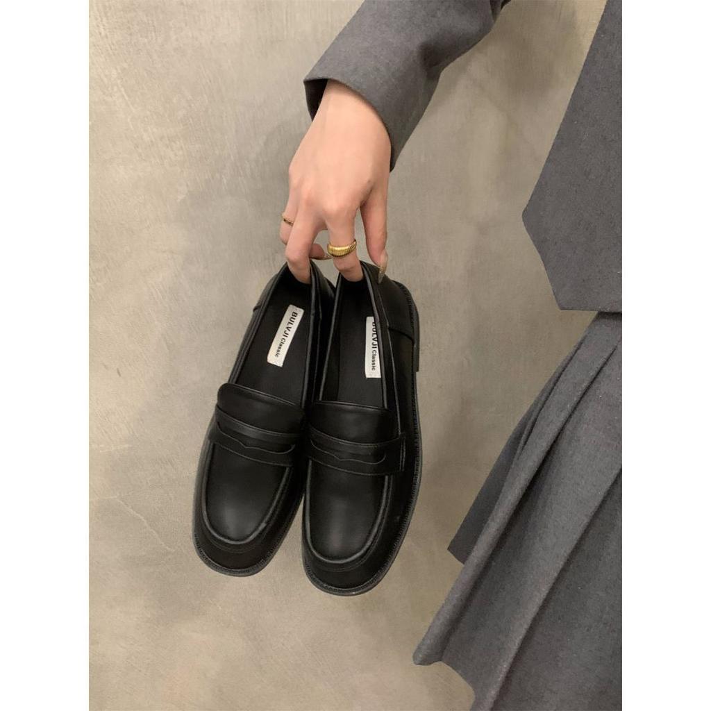 French flat-soled retro brown loafer single shoes women's shoes 2025 new spring and autumn black British style small leather shoes