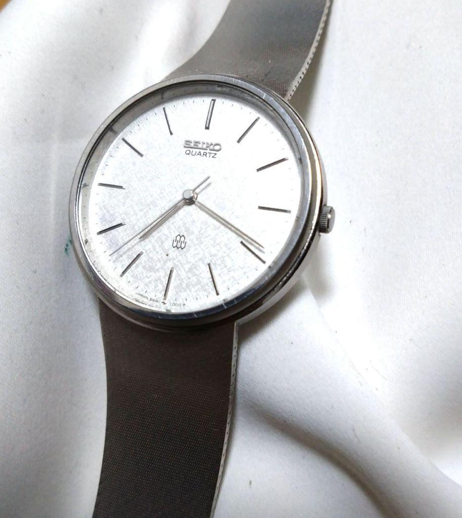 [USED] Extremely Rare SEIKO Chariot Twin Quartz Watch with Integrated Strap and Battery