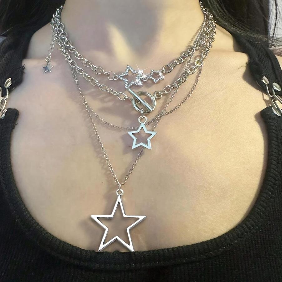 Trendy Y2K Star Pendant Necklace Vintage Goth Simple Multi Layered Metal Chain Necklace Women Charm Statement Jewelry Gifts