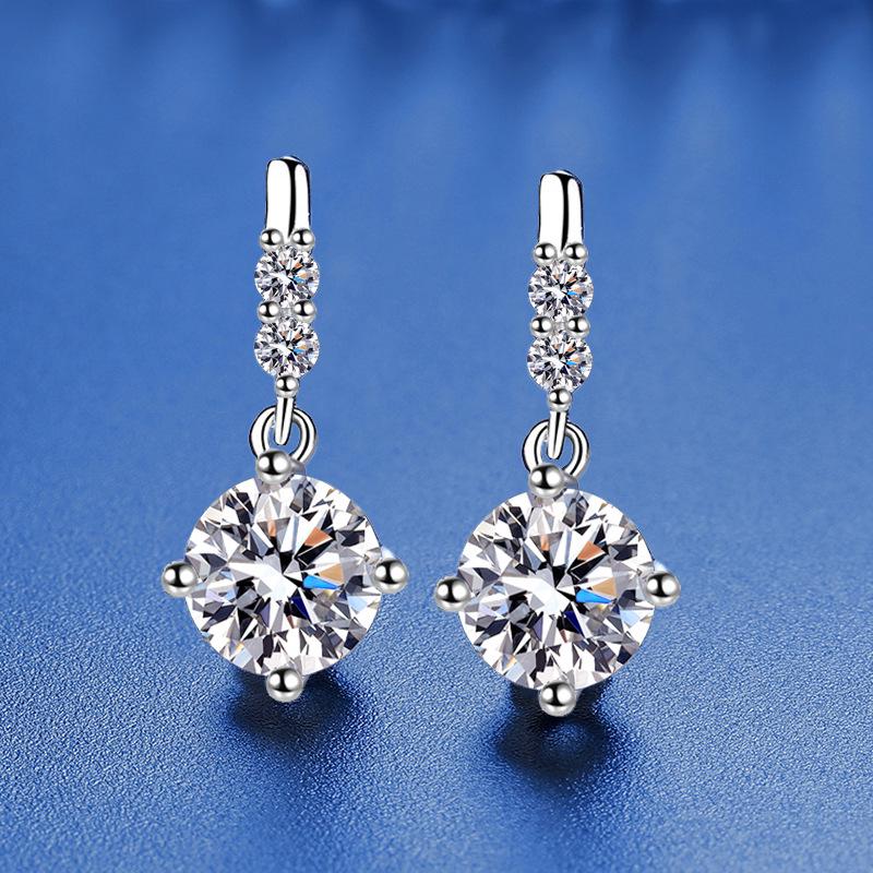 Exquisite S925 Silver Moissanite Tassel Stud Earrings for Women