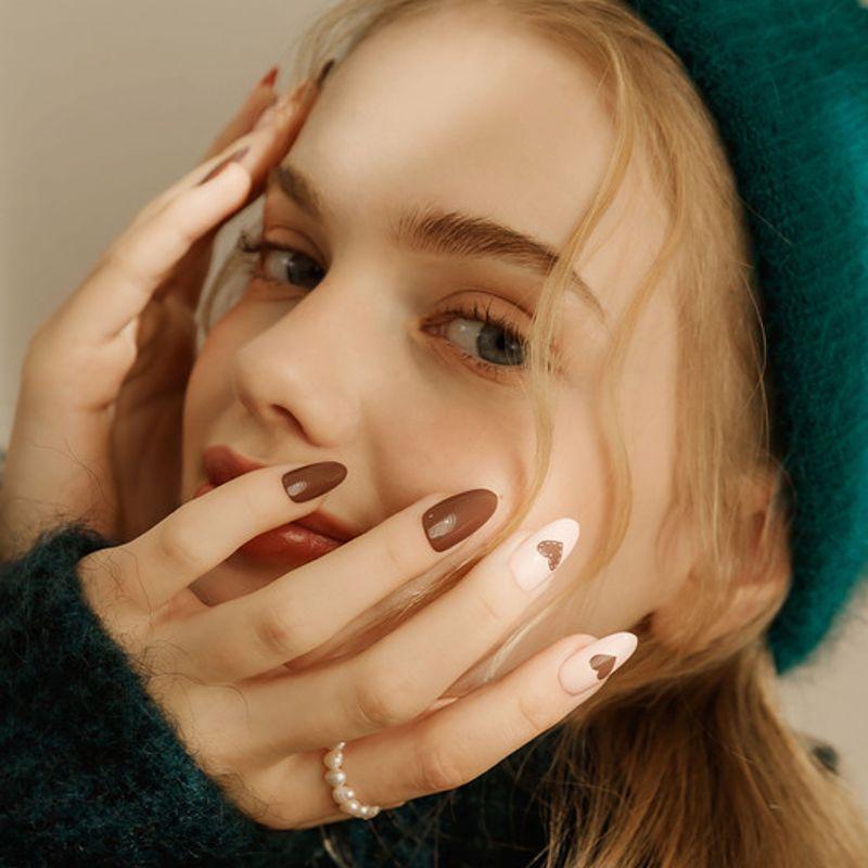 Reusable Nail Tips Lovey Derby (Almond)