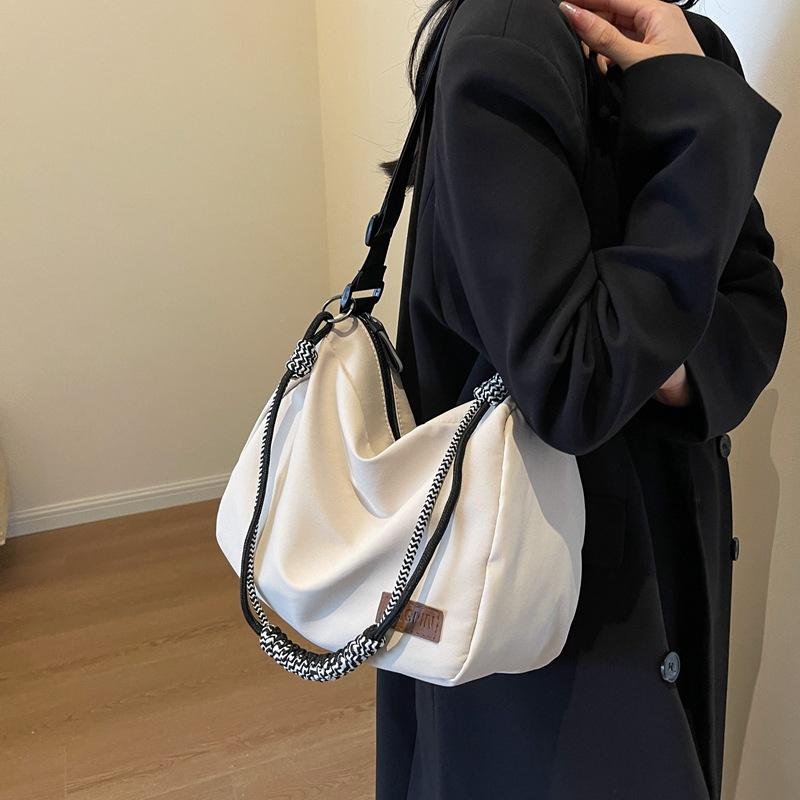 Large Capacity Canvas 2025 New Solid Color Simple Winter Temperament Shoulder Tote Messenger Bag Women