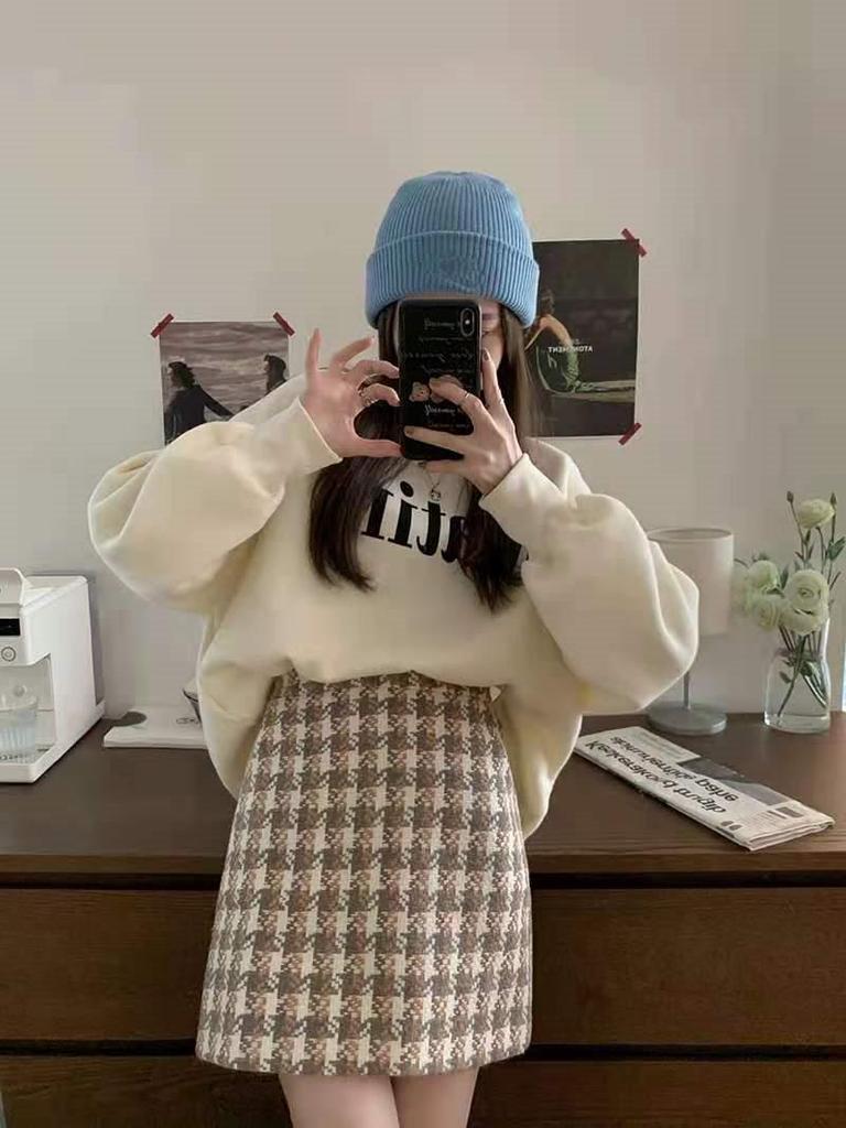 Women's Spring/Summer Petite Fleece Sweatshirt + Woolen A-line Skirt Two-Piece Set