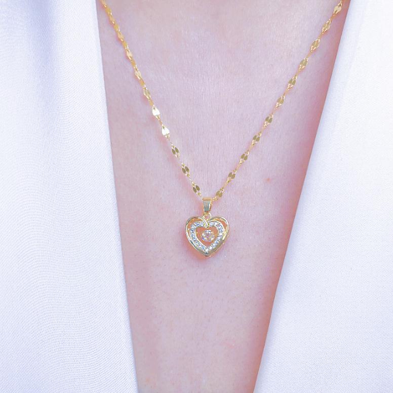 Fashionable Heart Shaped Titanium Steel Necklace with Moving Pendant, Light Luxury Clavicle Chain for Women, Trendy Minimalist