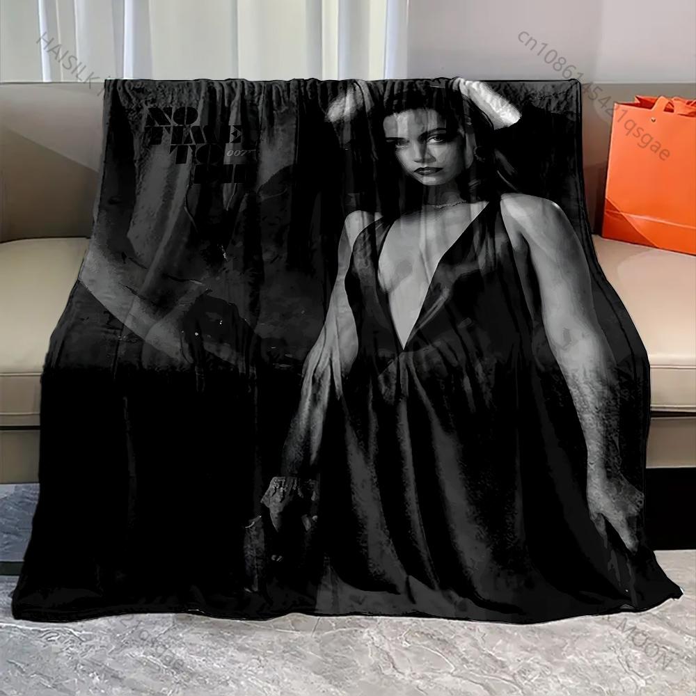 

1PC Woman in dark dress holding gun Print Adult Children Warm Blankets Home Travel Car Soft Comfortable Suitable for all seasons 75x90cm