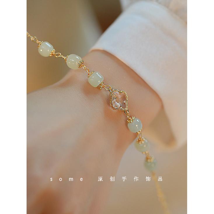 Clover*Hetian jade four-leaf clover bracelet, lucky niche design, new model that enhances complexion