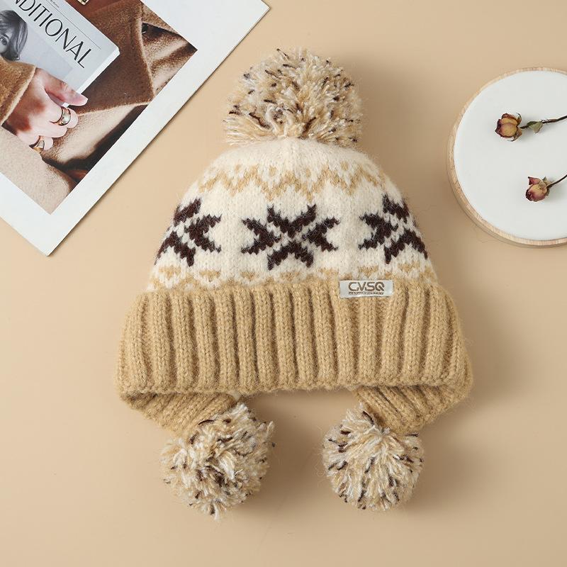 Ladies Snowflake Christmas Wool Hat Winter Fleece Thickened Cold Warm Hat Outdoor Travel Ear Hat New