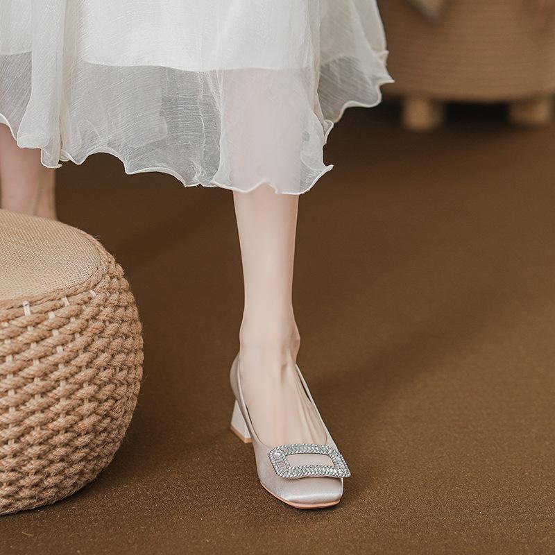 Square head thick heel women's shoes summer and autumn 2025 new square buckle banquet shoes with skirts, beautiful high heels