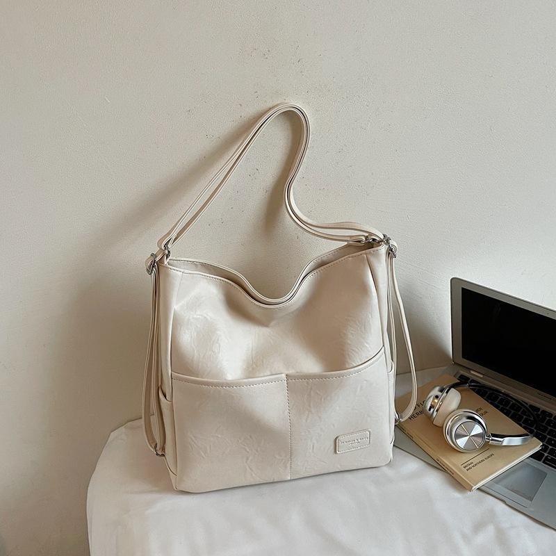 Commuter backpack women's 2025 autumn new high-value large-capacity shoulder bag popular retro foreign tote bag