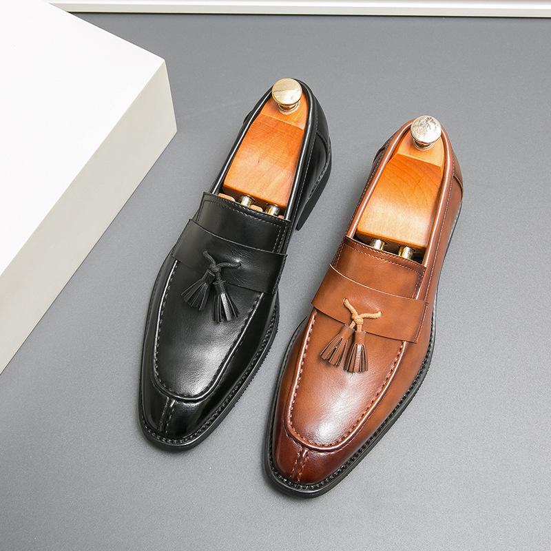 British Style Men'S Pointed Leather Shoes Retro Large Size Fringed Loafers Men'S Lazy Shoes