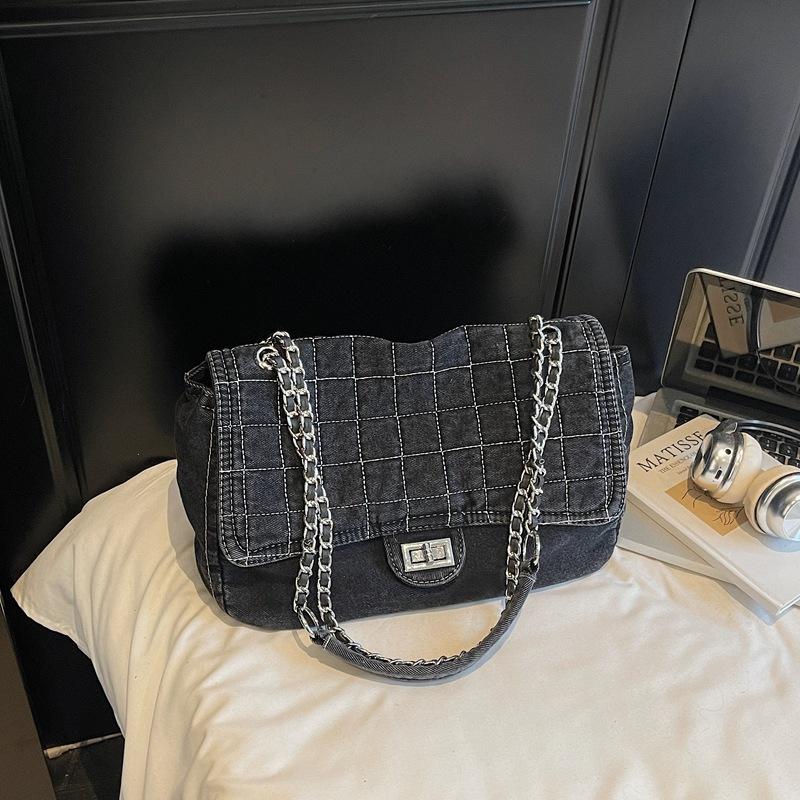 

Denim bag women s 2025 new fashionable large-capacity chain shoulder bag high-value class commuter tote bag
