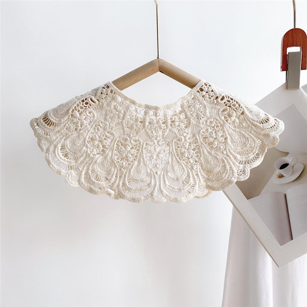 Women's Lace Knit Crochet Shawl Collar for Autumn/Winter - Stylish Neck Warmer & Dress Accessory