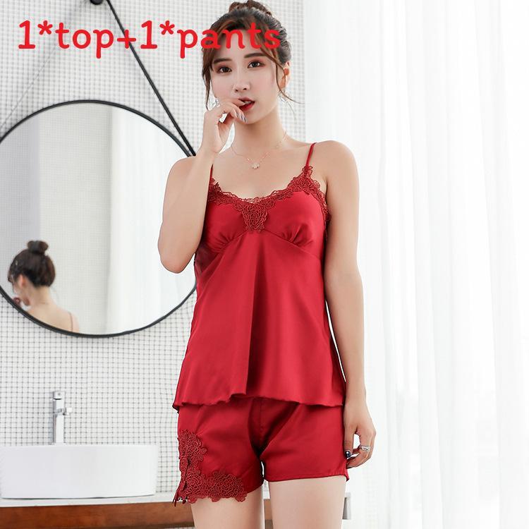 Kadınlar İçin Yazlık Lounge ve Uyku İçin Göğüs Pedli İpek Dantelli Pijama Takımı