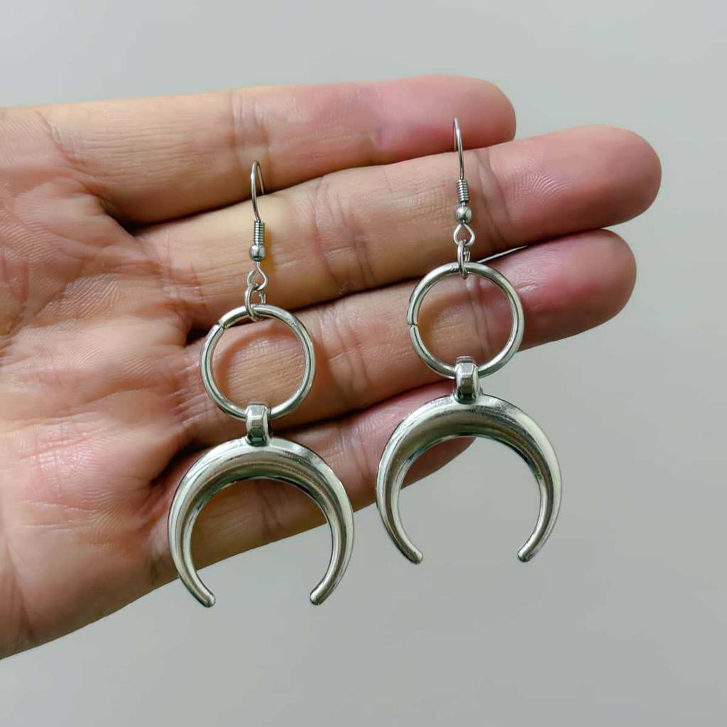 Harajuku Personality Silver Color Stainless Steel Circular Ring Crescent Moon Dangle Earrings for Women Fashion Hip Hop Jewelry