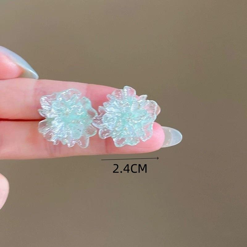 Big White Camellia Flower Stud Earring Female Simple Exaggerated Resin Ear Jewelry Wedding Best Friend Christmas Gift