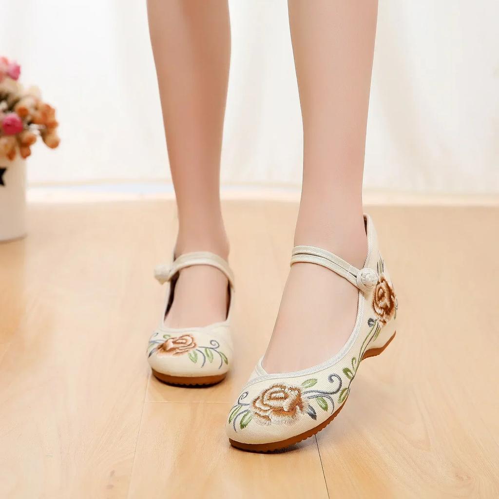 Mode Vintage Femme Chaussures en Tissu Élégant Style Ethnique Décontracté Broderie Streetwear Style Chinois Chaussures Femme Été