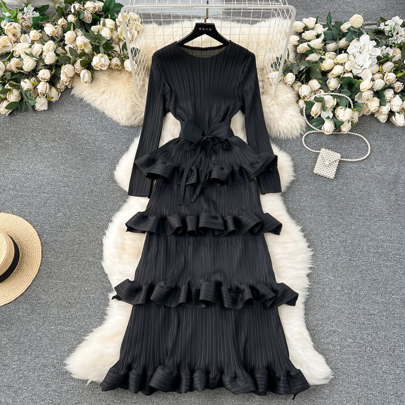 

Accessible Luxury Banquet Cake Dress Pleated Silm Long Dress Black One size