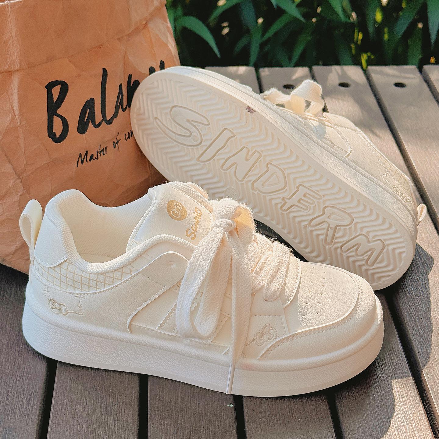 

Женские белые повседневные летние туфли на толстой подошве BEBE2316 35 бежевый