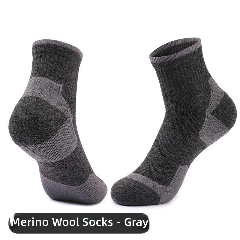 Adult Crew Thickened Towel-Base Winter Hiking Climbing ODM Professional Athletic Seamless Socks Sweat-Absorbent Breathable