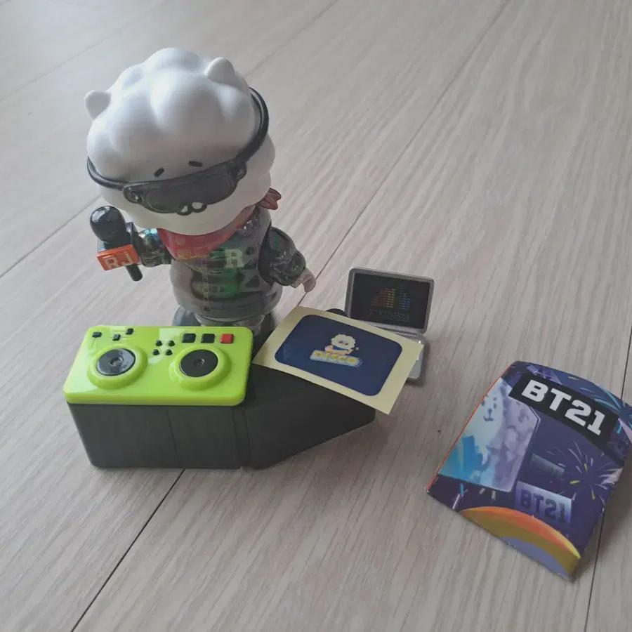 

Фигурка Bt21 Rj Bts