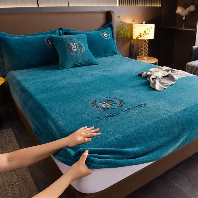 Thicken Velvet Mattress Cover Bed Sheets Pad Protector Solid Color Bed Fitted Cover Latex Mat Cover