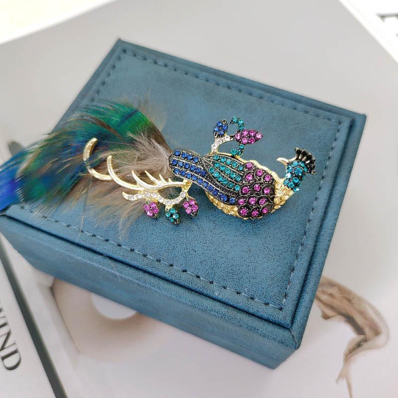 

Luxury Animal Feathered Peacock Brooches For Women S Clothing Coat Accessories Gifts 1Pc