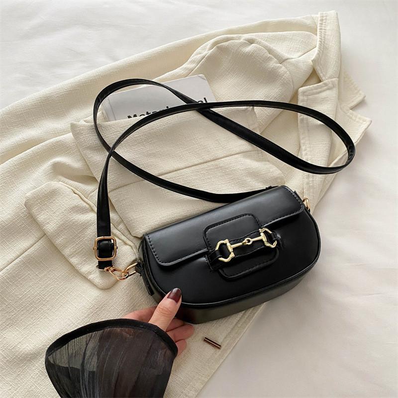

Trendy Pu Shoulder Bag With Unique Design Features Perfect For Casual Outings чёрный