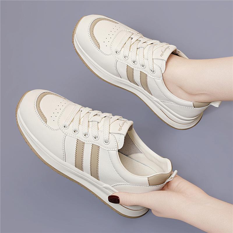 

Autumn new women s shoes, athleisure white shoes, Korean version of the trend, thick-soled flat daddy shoes, board shoes 35