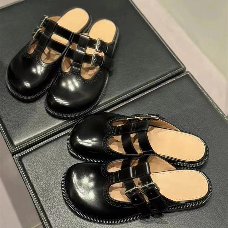 Fashion Woman Low Heels Round Toe Slippers Female Casual Slip on Metal Buckle Stap Slides Lady Outside Comfortable Gladiator Shoes