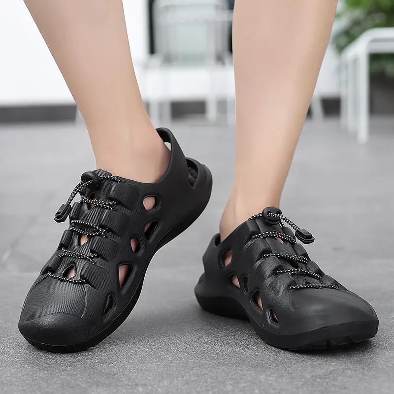 New Men Sandals Hollow Out Summer Men Sandals Breathable Beach Flat Sandals Men Casual Shoes Sandalias Hombre Big Size 45