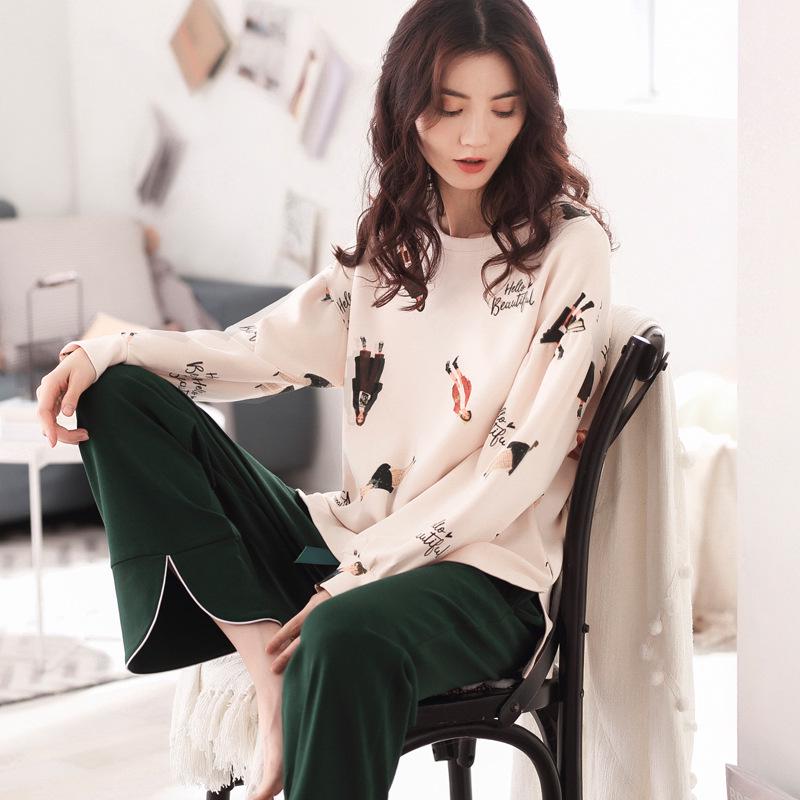 100% Cotton Women's Pajama Set – Breathable, Sweat-Absorbent, Long Sleeve Crew Neck for Indoor & Outdoor Wear (Autumn/Winter)