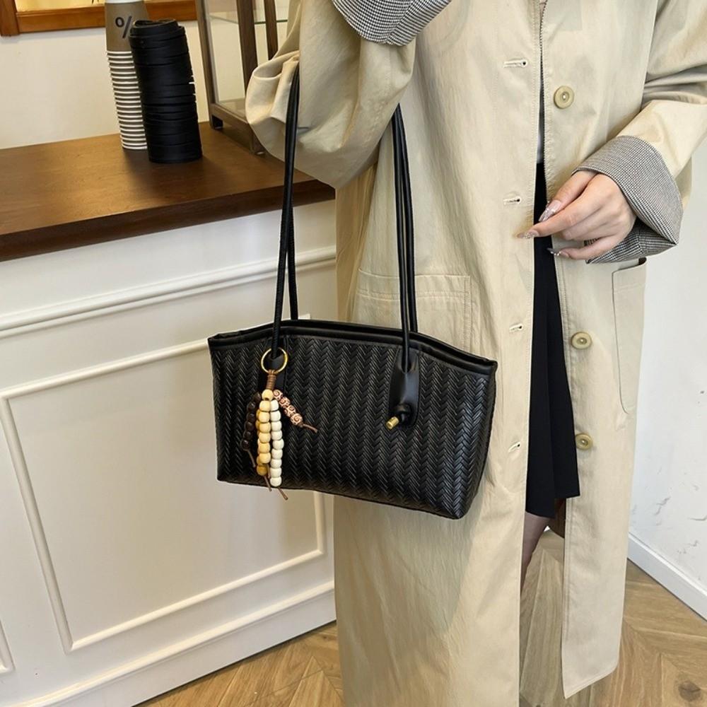Elegant Large Capacity Shoulder Bag Fashionable Commuting Bag New Stylish Underarm Bag  Travel
