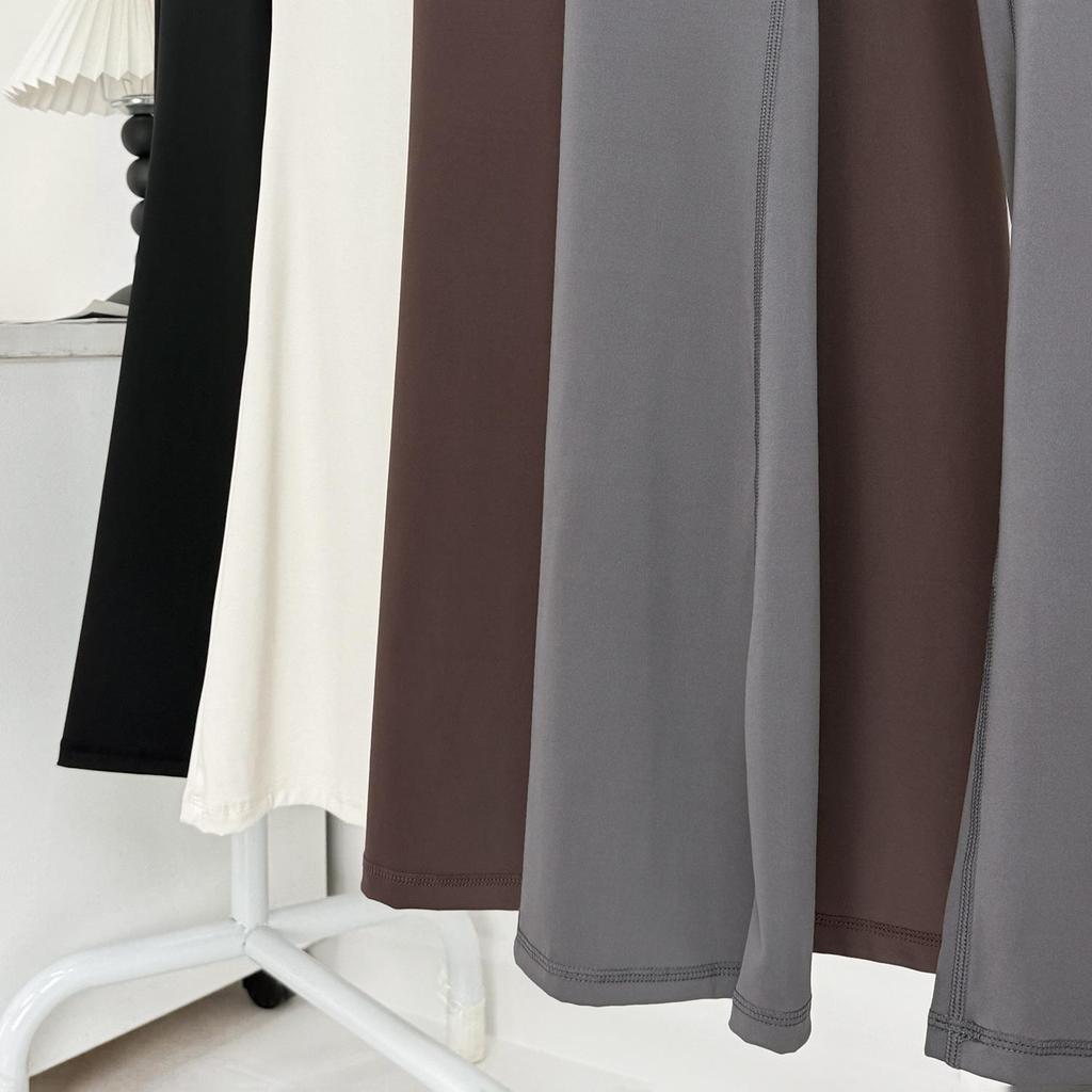 Chegada Nova de Outono para Mulheres: Calça de Yoga Duas Peças Merade com Esquema de Cores, Modeladora e Anti-Exposição Micro-Flare Roupa Esportiva.