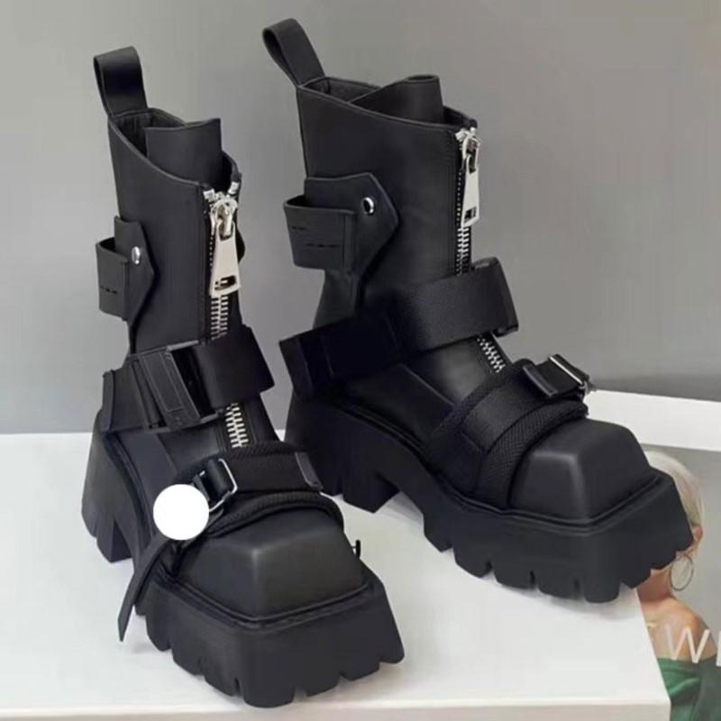 Mode 2025 Neue Klobige Plateau Kampfstiefel Damen Eckige Zehenpartie Mittlere Wade Schwarz Motorrad Stiefeletten Fleecegefüttert Herbst Frühling Trend
