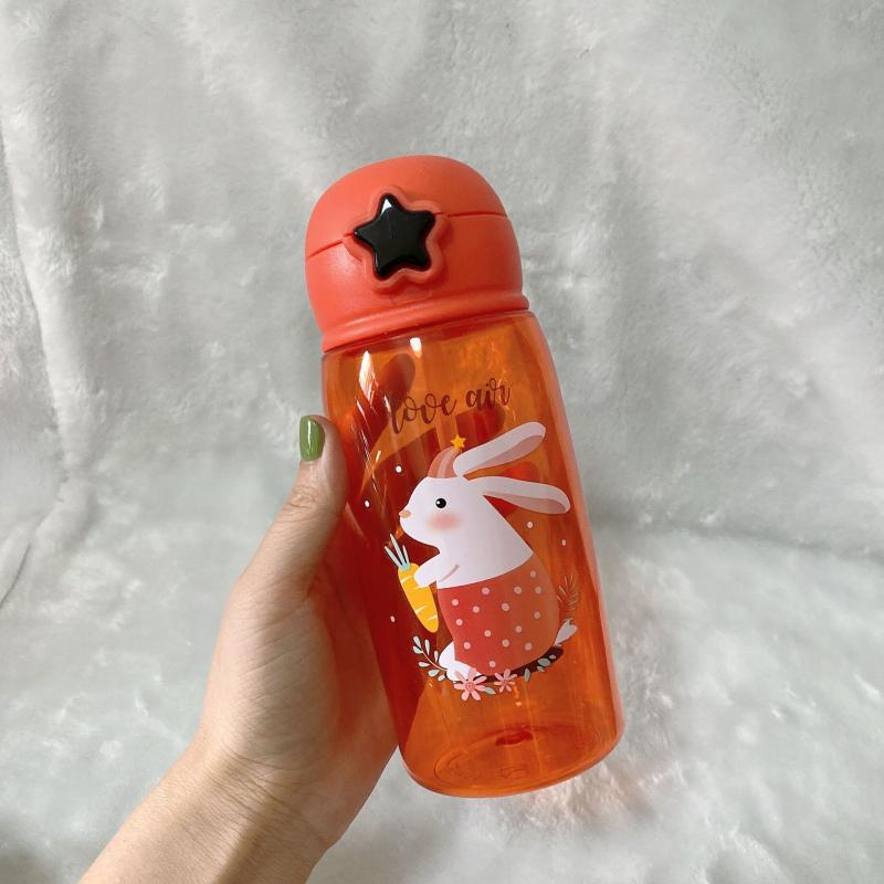 Duża pojemność Kubek Plastikowy Liangzai dla Dzieci Kubek na Wodę ze Słomką w Kształcie Gwiazdy Letni Sportowy Kubek z Dziobkiem Kaczki dla Chłopców Dziewcząt Maluchów