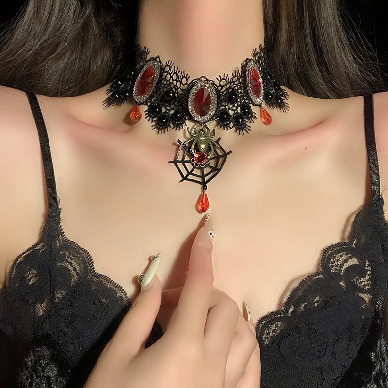 Gothic Victorian Lace Spider Necklac for Women Black Crystal Pendant Charm Choker Necklaces Lolita Bead Choker Jewelry Red